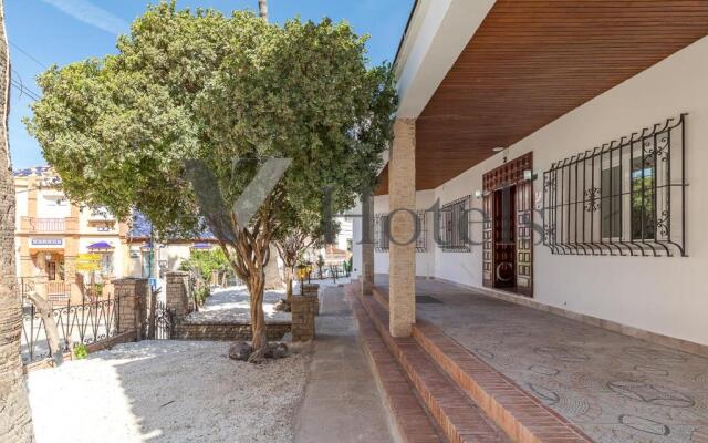AYZ Silvela - Auto check-in property