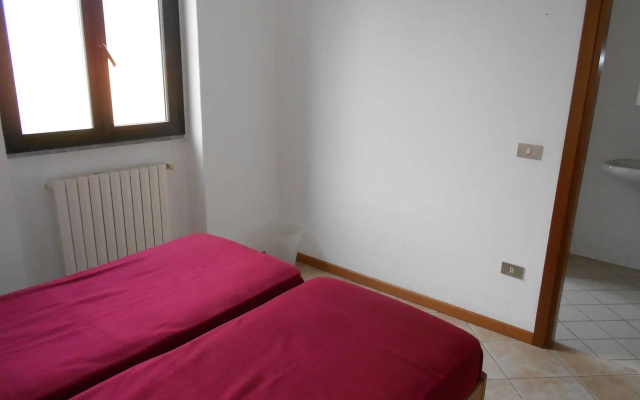 Lake Como Beach Hostel