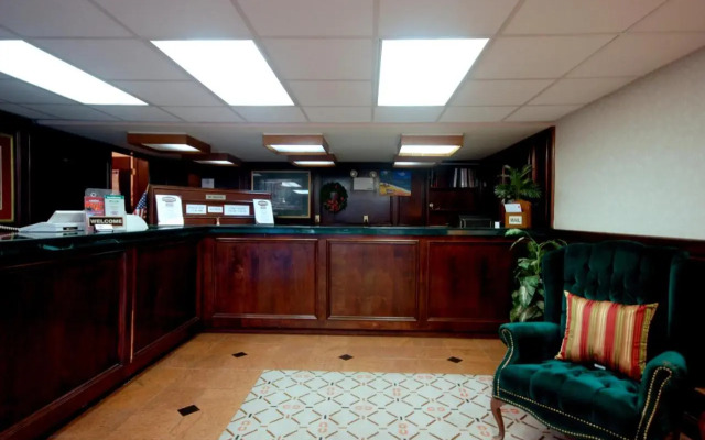 Country Hearth Inn & Suites Atlanta / Marietta and