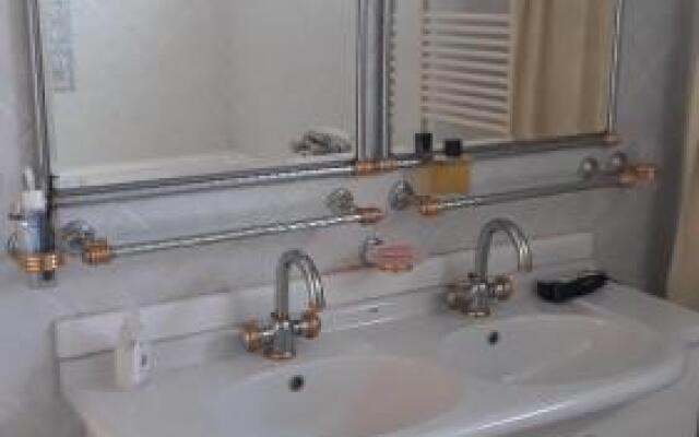 Olympic View Guesthouse