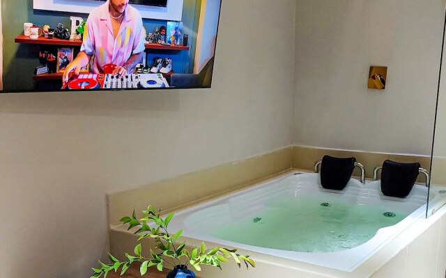 Luxury Home In Aguacatala