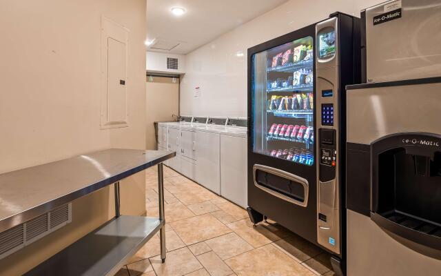 Best Western Swiss Clock Inn