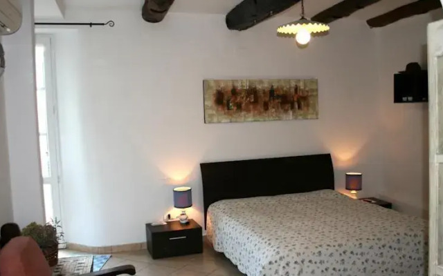 Locazione turistica Casa Flora (VIC100)