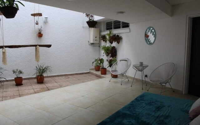 Soul Garden Yoga Hostel & Art Café