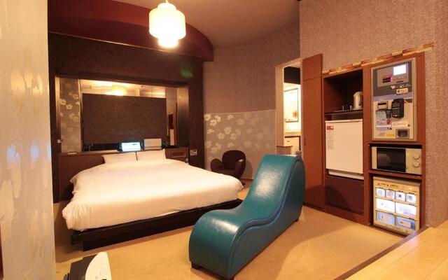 隠家(ajito) HOTEL555 御殿場2