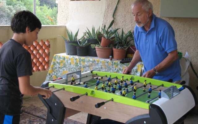 House With 3 Bedrooms in Peyrolles-en-provence, With Wonderful Mountai