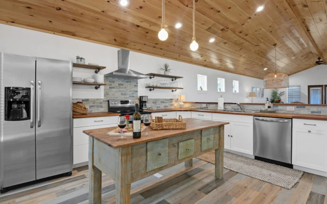 Marvelous Beach Home 2min From Beach