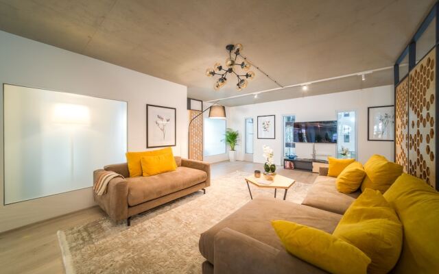 LUXURIOUS CITY CENTRE APARTMENT VEVEY by GUESTLEE