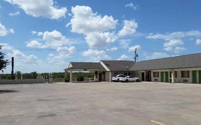 Garden Inn and Suites Hebbronville