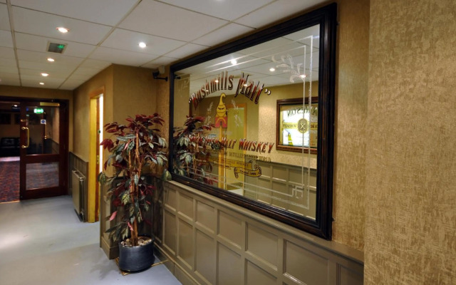 Royal Court Hotel