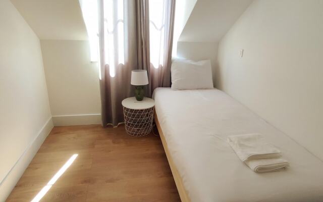 Urban Vista in Lisbon - by Misha s Place 5D