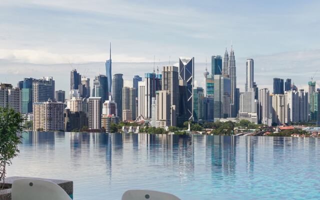 Datum Jelatek Sky Residence KLCC, Five Senses