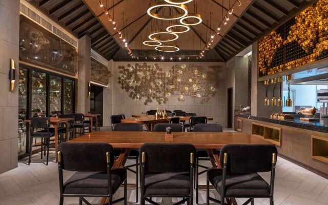 Crimson Resort and Spa Mactan