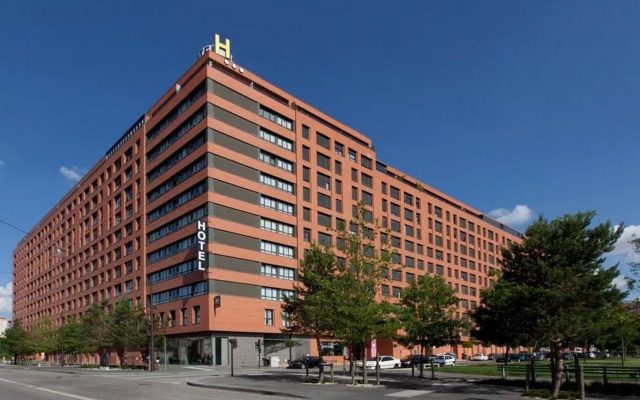 hotelImage