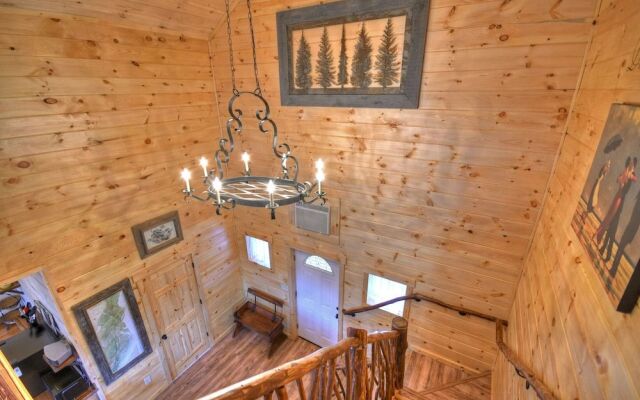 Treehouse Ellijay Star5vacations