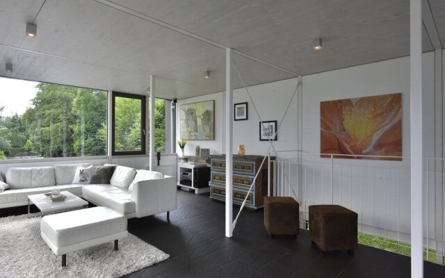 Glas House - Design Holiday Home