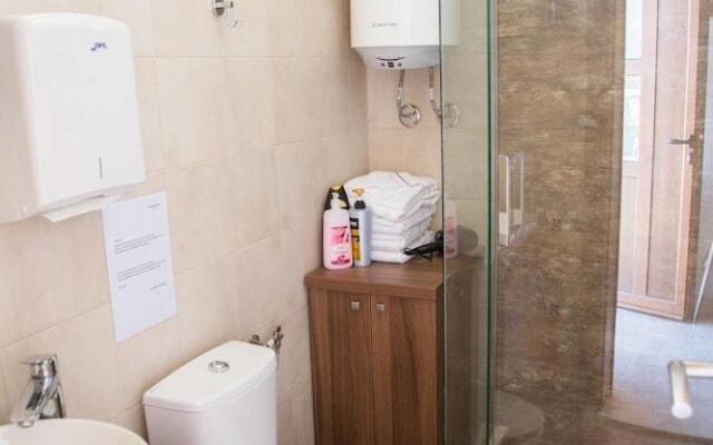 Hostel Aerodrom
