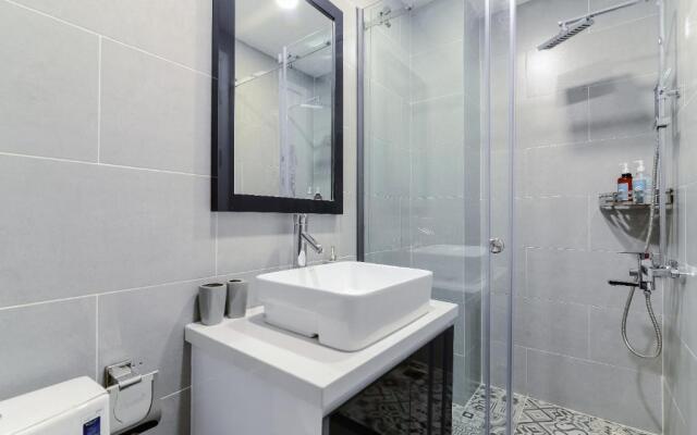 Cozrum Homes The Gallery Residence