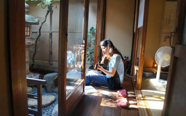 Itoya Stand Guesthouse