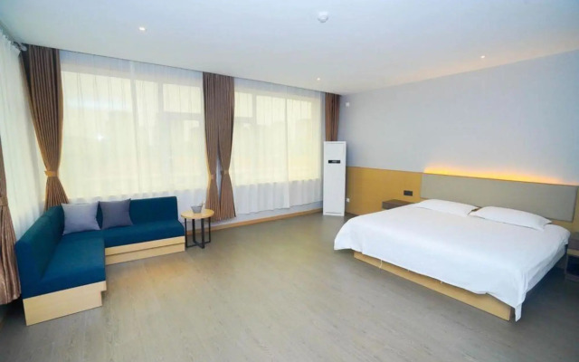 Haizhiju Hotel (Rizhao Suning Plaza)