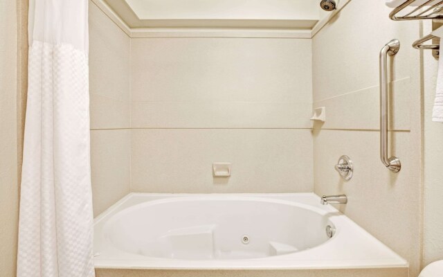 Days Inn By Wyndham Oklahoma City/Moore