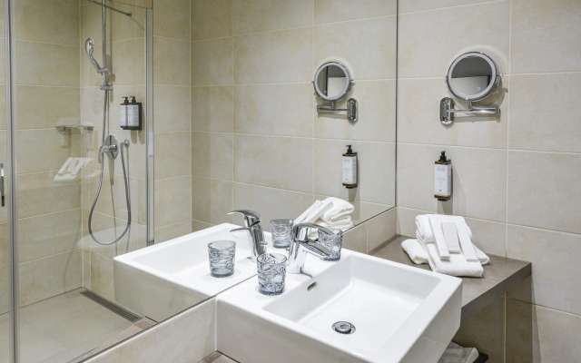 Mercure Geneva Airport