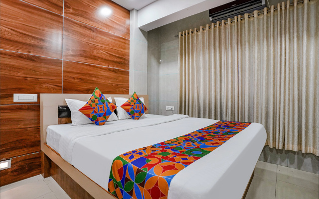 FabHotel White Gold