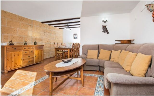 House - 4 Bedrooms with Pool and WiFi - 107534