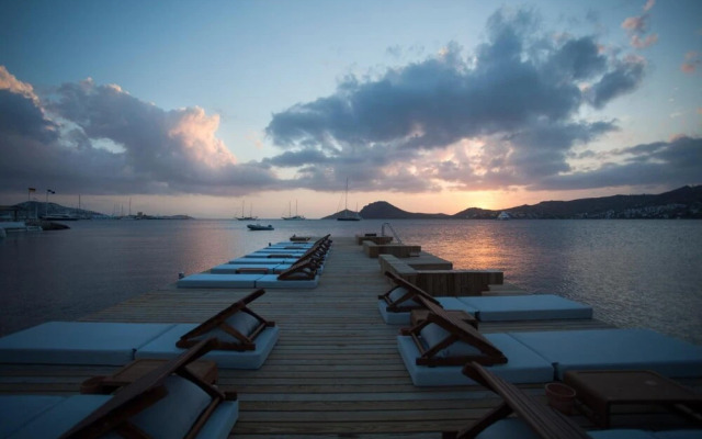 Boho Hotel-Adults Only