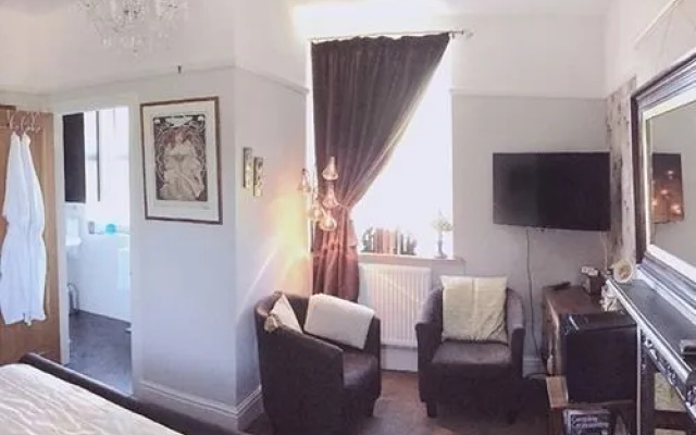 The Everlook Guest House and B&B