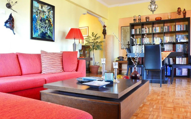 Superb view apartment next to Metro
