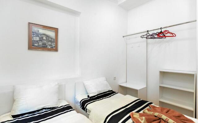 31 Toidze Apartment