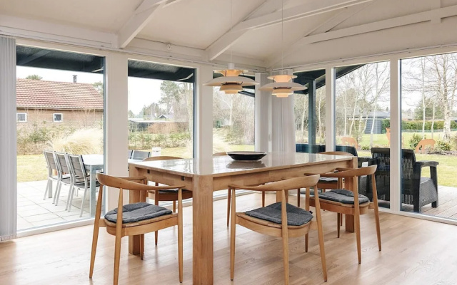 6 Person Holiday Home in Hals