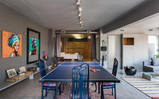Artists’ favorite Spacious Loft near Acropolis!!