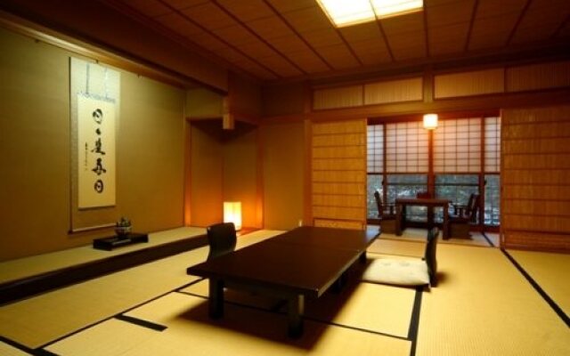 kanazawa yuwakuonsen yunode