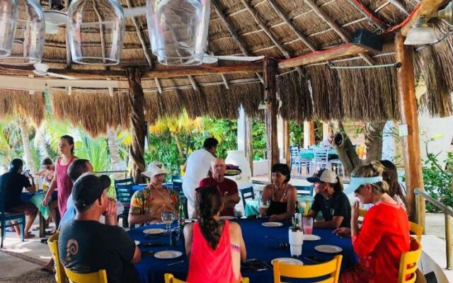 Maria's Kan Kin with Private Beach