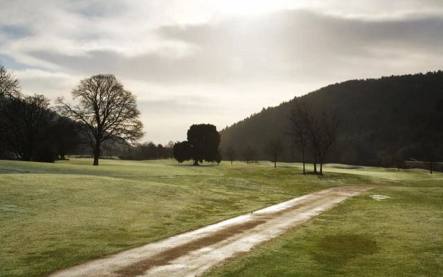 Best Western Woodenbridge Hotel & Lodge
