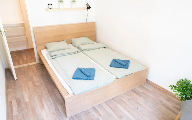 N28 Condo Apartment Next To Andrassy.