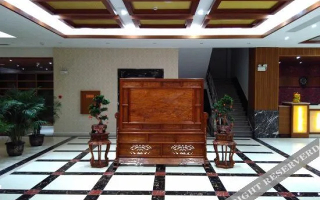 Qjia Ledong Xiangrui Seaview Business Hotel (Longmuwan Branch)