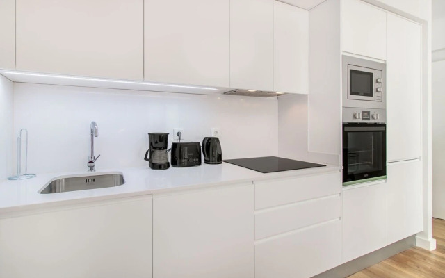 Lisbon Stay at Santo António Flat