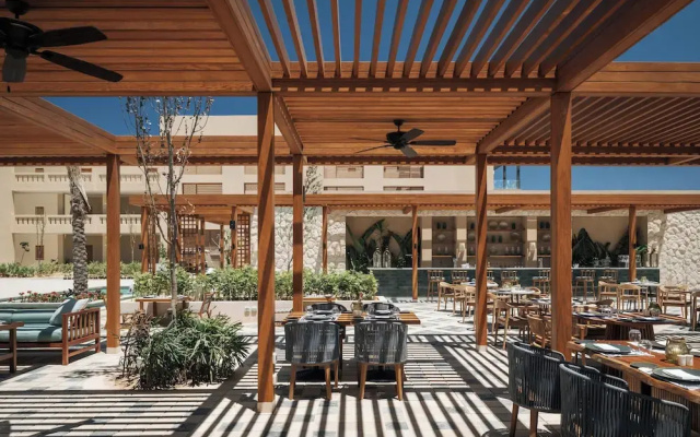 Sakhra  & Spa, Almaza Bay