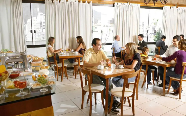 Serrano Apart Hotel