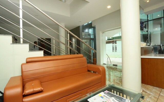 OYO 16417 Zahir Residency