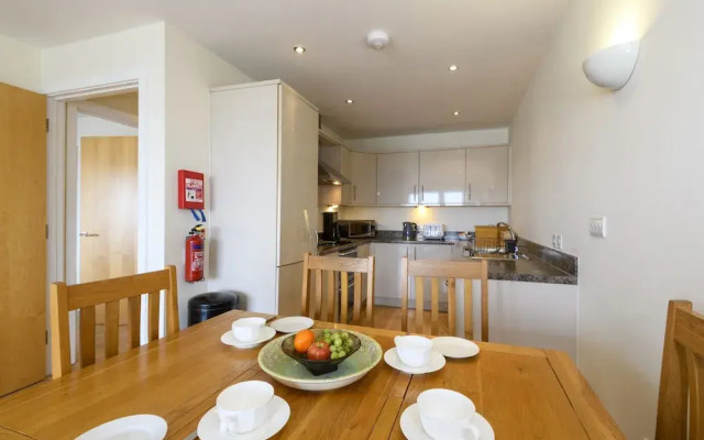 The Beach House & Porth  Sands Apartments