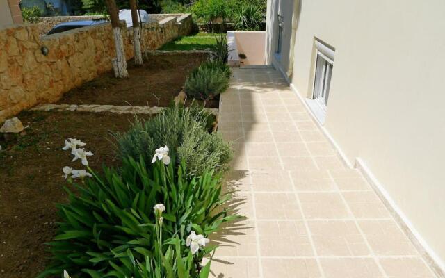 Maria & Manos Guest House, Agios Onoufrios beach