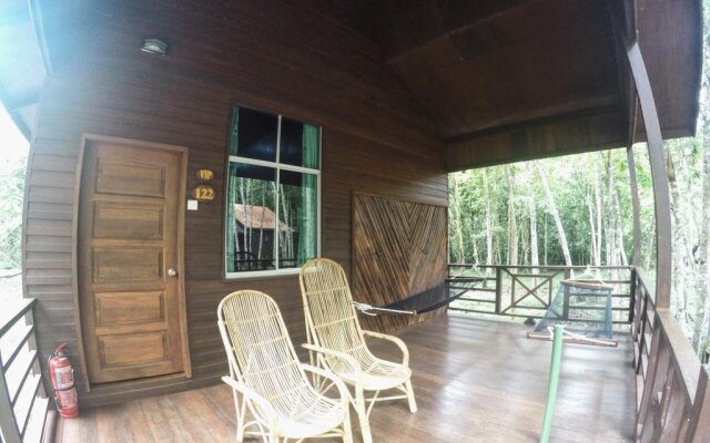 Bilit Rainforest Lodge