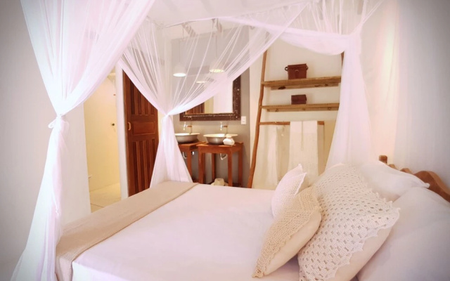 Biribandos Rooms by Trancoso House