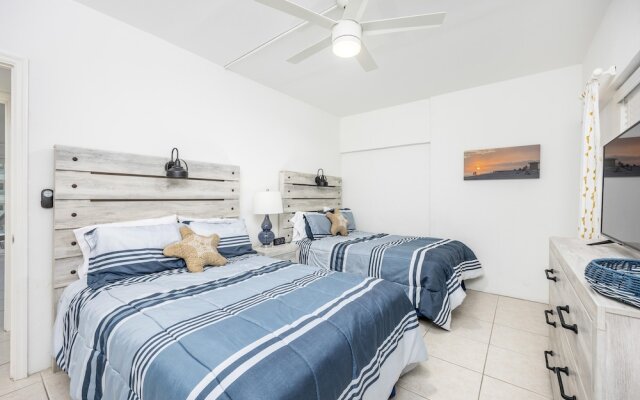 Jamaica Royale Beach View Tower by Beachside Management