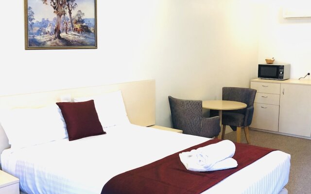 Overlander Motor Lodge