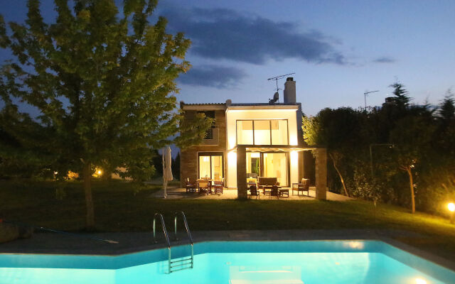 Sunny Sani Luxury Villas